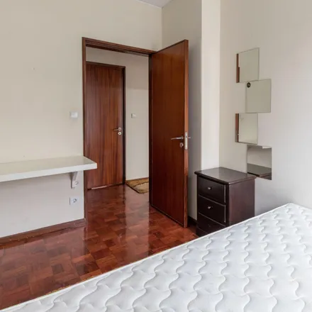 Image 2 - Rua do Doutor Manuel Laranjeira 92, 4200-347 Porto, Portugal - Apartment for rent