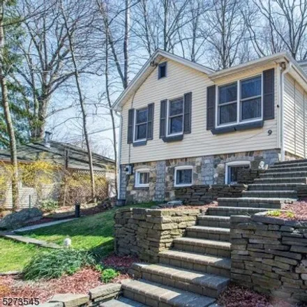 Buy this 2 bed house on 5 Hillside Avenue in Sperry Springs, Hopatcong
