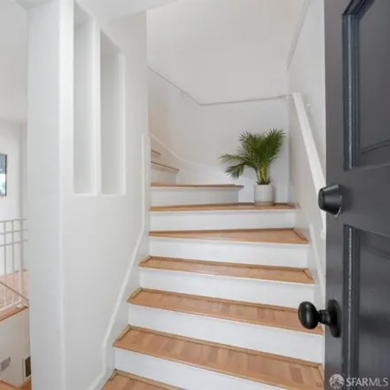 Image 3 - 260 Ordway St, San Francisco, California, 94134 - House for sale