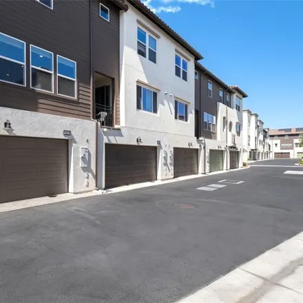 Image 3 - Rush Street, South El Monte, CA 91733, USA - Townhouse for sale