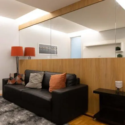 Rent this 2 bed apartment on Restaurante Zero de Conduta in Rua Henrique Dias 427, Bom Fim