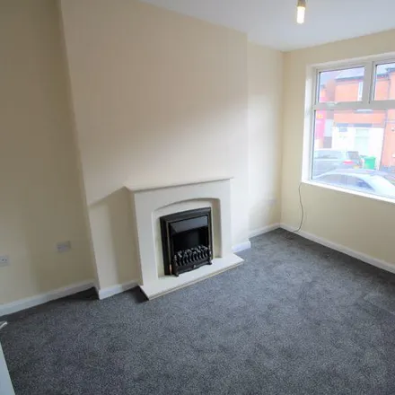 Image 5 - Rossington Road, Nottingham, NG2 4HY, United Kingdom - Townhouse for rent