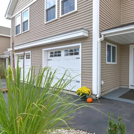 Buy this 3 bed condo on 6 Sidetrack Lane in Sanford, ME 04083