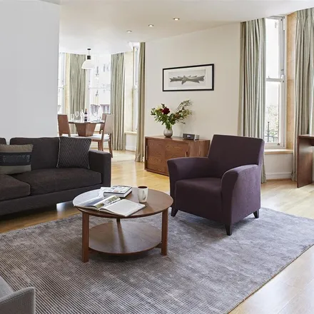 Image 4 - Cheval Harrington Court, 13 Harrington Road, London, SW7 3EU, United Kingdom - Apartment for rent