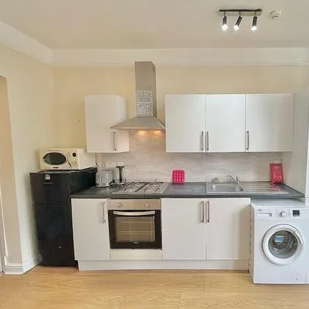 Rent this 1 bed room on Glynrhondda Street in Cardiff, CF24 4AN