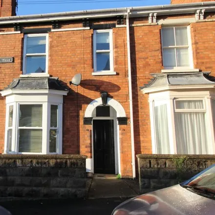 Rent this 3 bed townhouse on Arboretum Avenue in Lincoln, LN2 5JE
