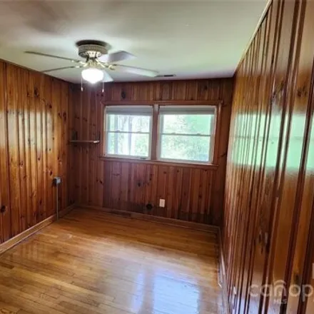 Image 9 - 125 Fairmont Road, Buncombe County, NC 28715, USA - House for sale