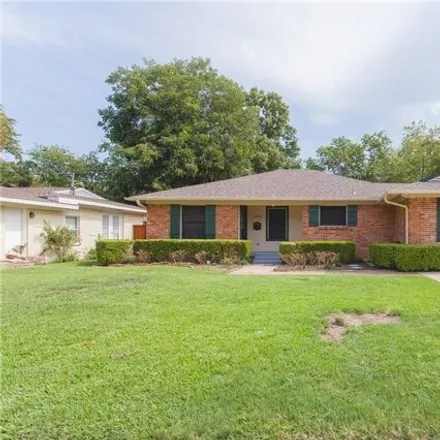 Rent this 3 bed house on 10302 Linkwood Drive in Dallas, TX 75238