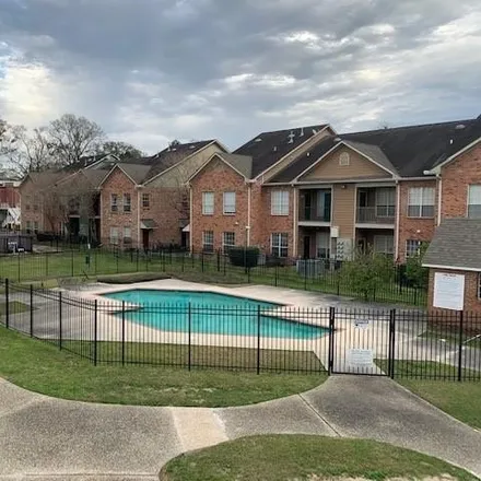 Rent this 1 bed condo on unnamed road in University View, Baton Rouge