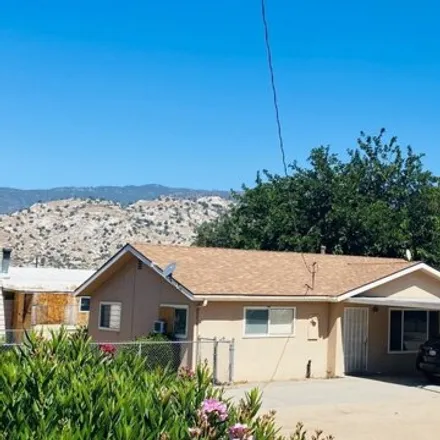 Buy this 2 bed house on 2191 Commercial Avenue in Lake Isabella, Kern County