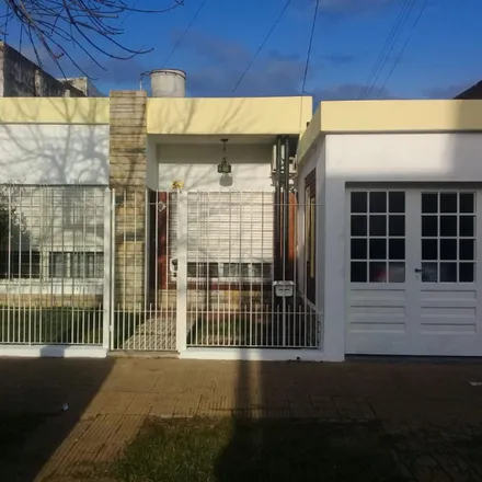 Buy this studio house on Entre Ríos 123 in Partido de La Matanza, Villa Luzuriaga