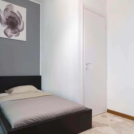 Image 4 - Via Soderini - Via D'Alviano, Via Bartolomeo d'Alviano, 20146 Milan MI, Italy - Room for rent