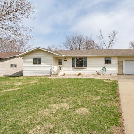 Rent this 3 bed house on 422 Kringen Avenue in Baltic, Minnehaha County