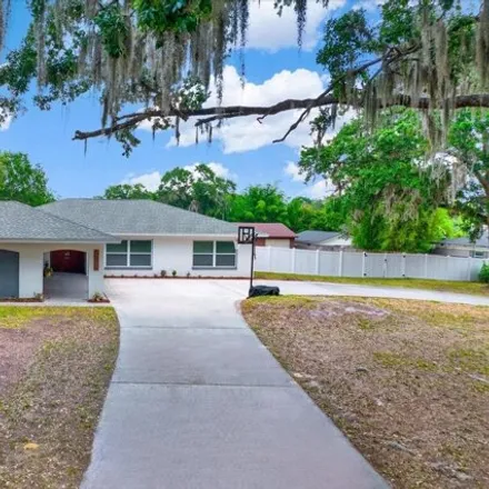 Buy this 5 bed house on 2104 Dillon Court in Brandon, FL 33594