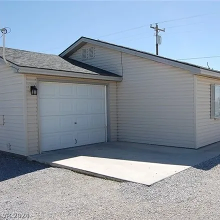 Image 3 - 2346 Ambush Street, Pahrump, NV 89048, USA - House for sale