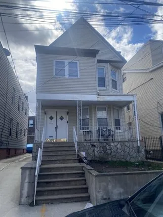 Rent this 3 bed house on 287 Woodlawn Avenue in Greenville, Jersey City