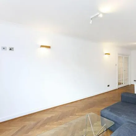 Image 5 - Boltons Court, 216 Old Brompton Road, London, SW5 0BS, United Kingdom - Apartment for rent