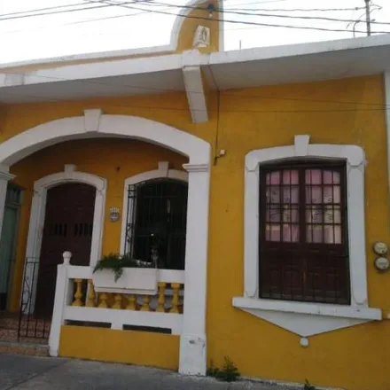 Buy this 4 bed house on Escuela Primaria "José María Morelos y Pavón" in Calle Aquiles Serdán, Unidad Veracruzana