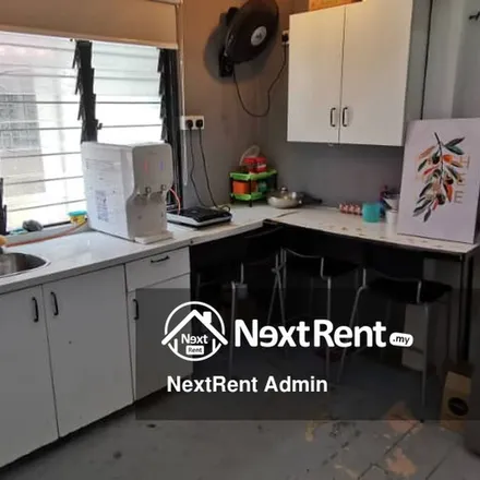 Rent this 8 bed apartment on unnamed road in Subang Bestari, 40160 Shah Alam