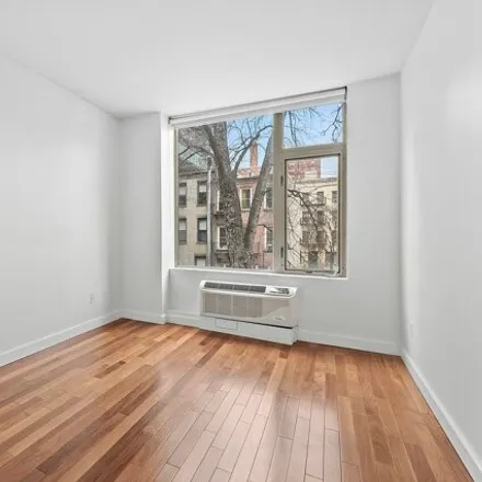 Image 6 - 161 East 110th Street, New York, NY 10029, USA - Condo for sale