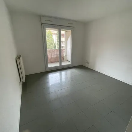 Rent this 1 bed apartment on 132 Avenue Emmanuel Maignan in 31200 Toulouse, France