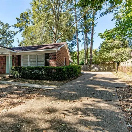 Image 2 - 1189 Fairfax Court, Lakeview Heights, Montgomery, AL 36109, USA - House for sale