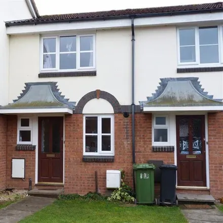 Rent this 2 bed townhouse on Chequers Close in Hereford, HR4 9HY