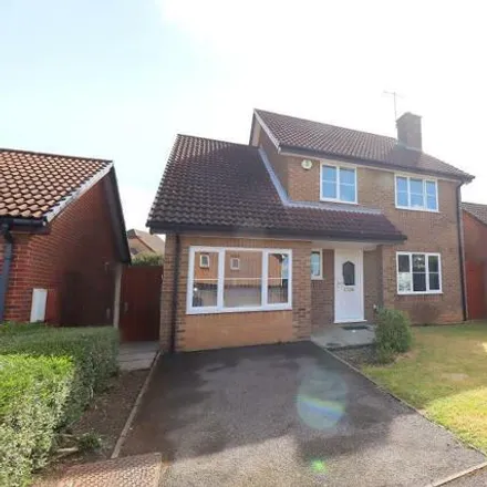 Buy this 5 bed house on Spurcroft in Luton, LU3 4EG