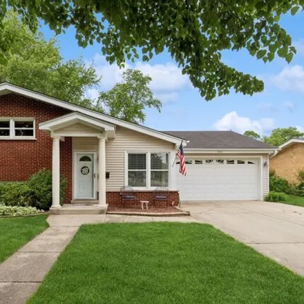 Buy this 3 bed house on 398 North Stratford Road in Arlington Heights, IL 60004