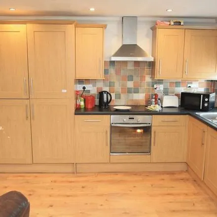 Rent this 4 bed apartment on Magnet in Newport Road, Cardiff