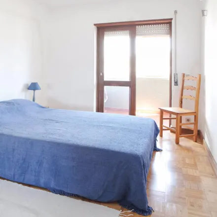 Rent this 1 bed apartment on Ponto de Encontro in Avenida General Humberto Delgado, 2825-337 Costa da Caparica