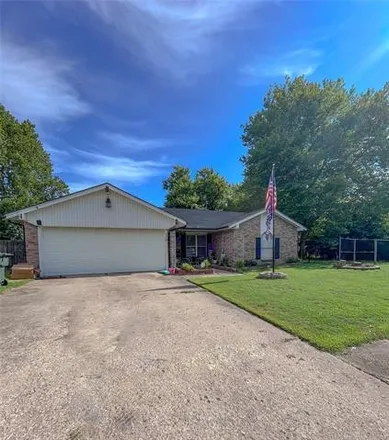 Buy this 3 bed house on 559 Sherwood Lane in Grandview Heights, Muskogee