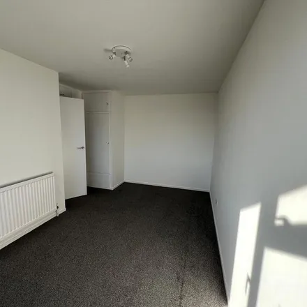 Image 2 - Wykes Green, Basildon, SS14 2PU, United Kingdom - Apartment for rent
