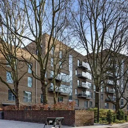 Rent this 3 bed apartment on Blackwood Apartments in Victory Place, London