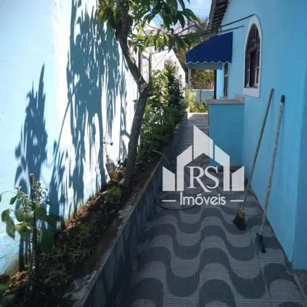 Buy this 3 bed house on Rua Erci in Araruama - RJ, 28970-000