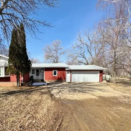 Buy this 3 bed house on 400 Prairie Street in Butte, McLean County