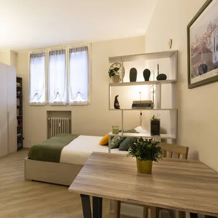 Rent this studio apartment on Via Stromboli 3