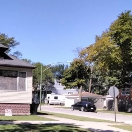 Buy this 4 bed house on 9234 South Drexel Avenue in Chicago, IL 60619