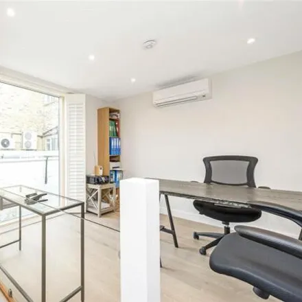 Buy this 1 bed apartment on Virgin Active in 188a Fulham Road, London
