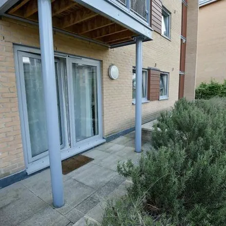 Rent this 2 bed apartment on Kelvin Gate in Easthampstead, RG12 2TG