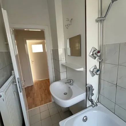 Rent this 2 bed apartment on Waisenstraße 59 in 45326 Essen, Germany
