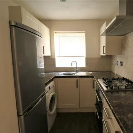 Image 2 - Springwell Close, Maltby, S66 7HG, United Kingdom - Apartment for rent