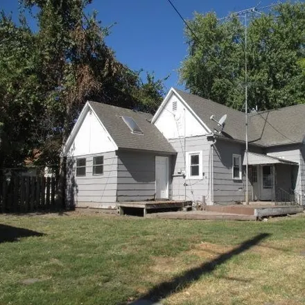 Buy this 2 bed house on 500 East 10th Street in Sedalia, MO 65301