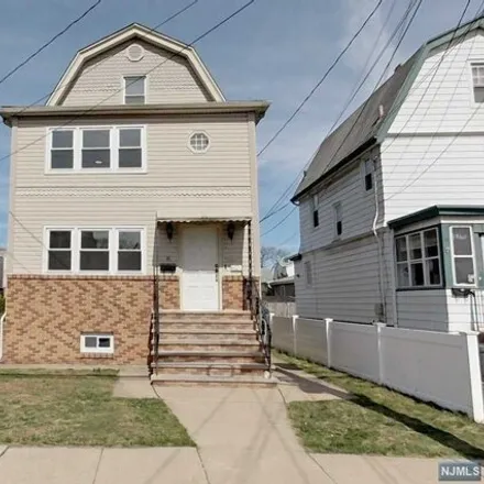 Rent this 3 bed house on 14 Melrose Avenue in North Arlington, NJ 07031