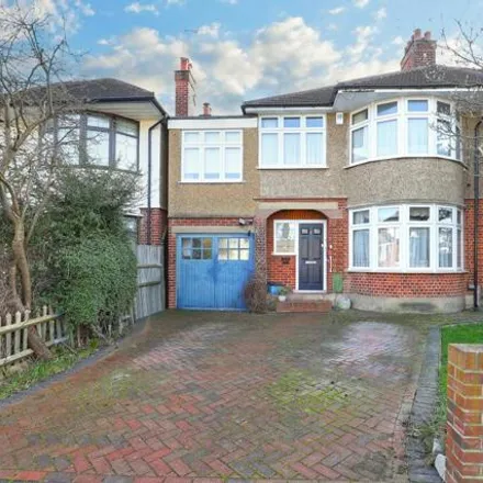 Buy this 5 bed duplex on Kings Avenue Beresford Drive in King's Avenue, London