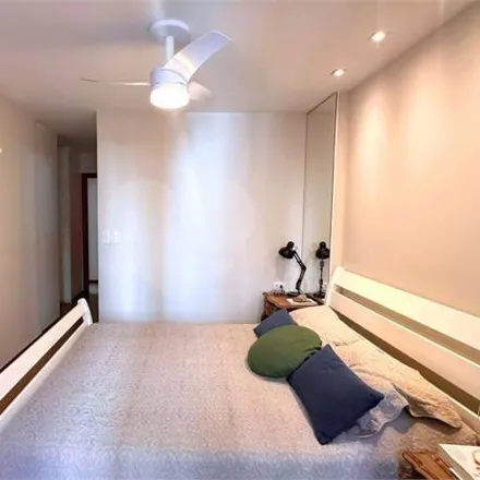 Buy this 3 bed apartment on Rua Constante Sodré 1052 in Praia do Canto, Vitória - ES