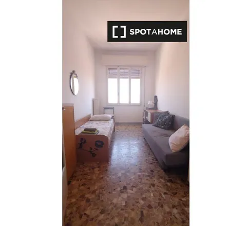 Image 3 - Viale Alfredo Oriani, 4, 40137 Bologna BO, Italy - Apartment for rent
