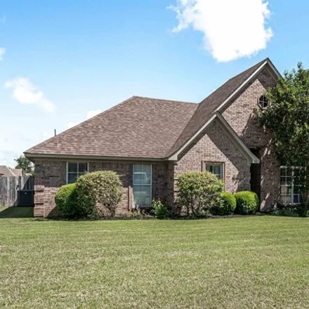 Buy this 3 bed house on 32 Redbud Drive in Oakland, TN 38060