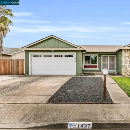 Buy this 3 bed house on Central County Bikeway in Suisun City, CA 94585