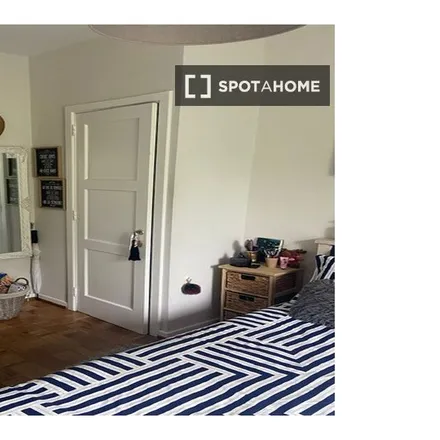 Rent this 15 bed room on Rue Robert Willame - Robert Willamestraat 19 in 1160 Auderghem - Oudergem, Belgium